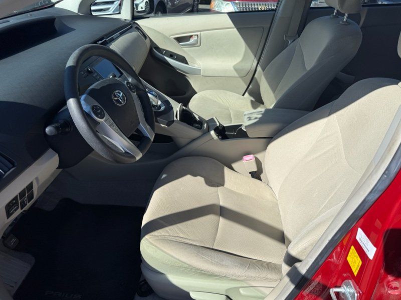 Used 2010 Toyota Prius Three w/ Navigation Pkg FWD image 11