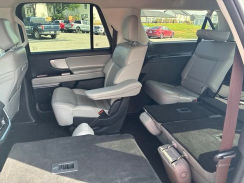 Used 2025 Ford Expedition Max Active RWD image 38