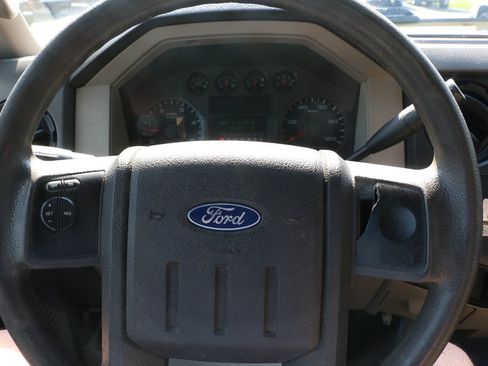 Used 2008 Ford F350 4x4 Regular Cab DRW Super Duty image 16