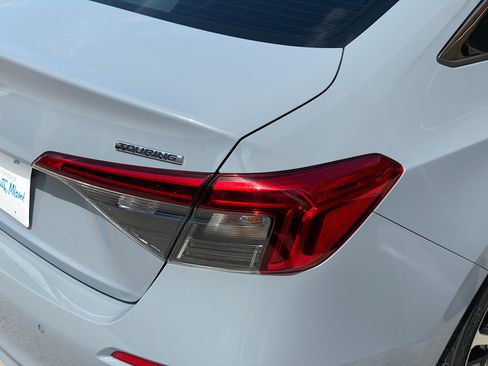 Certified 2022 Honda Civic Touring image 27