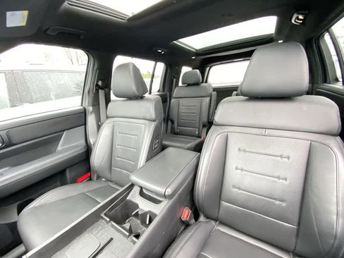 Used 2025 Hyundai Santa Fe Calligraphy AWD/4WD image 13