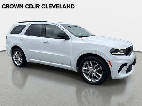 Used 2024 Dodge Durango GT RWD image 2