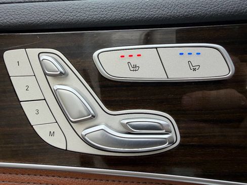 Used 2016 Mercedes-Benz GLC 300 4MATIC image 19