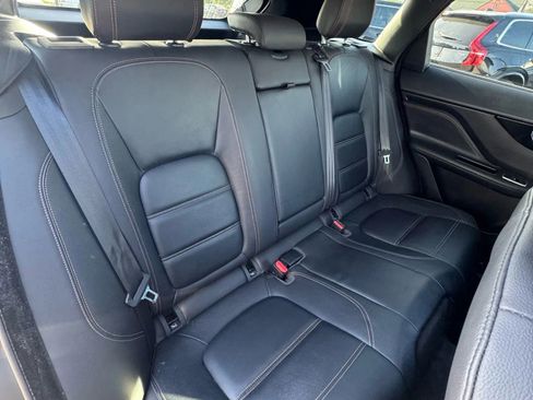 Used 2020 Jaguar F-PACE Prestige image 20