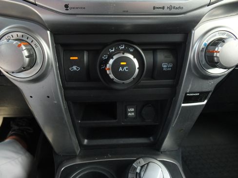 Used 2017 Toyota 4Runner SR5 AWD/4WD image 26