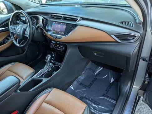 Used 2021 Buick Encore GX Essence w/ Experience Buick Package FWD image 28
