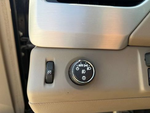 Used 2016 GMC Yukon SLT w/ Open Road Package RWD image 12