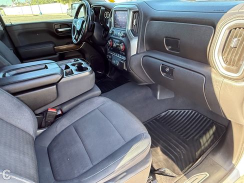 Used 2020 Chevrolet Silverado 1500 LT w/ All-Star Edition image 10