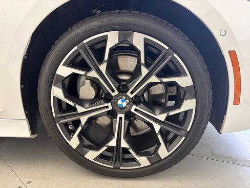 Used 2025 BMW 330i Sedan RWD image 16