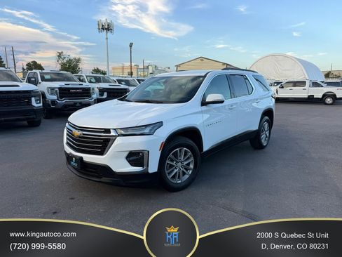 Used 2023 Chevrolet Traverse LT w/ LPO, Cargo Package AWD/4WD image 1