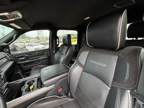 Used 2022 RAM 2500 Laramie AWD/4WD image 15