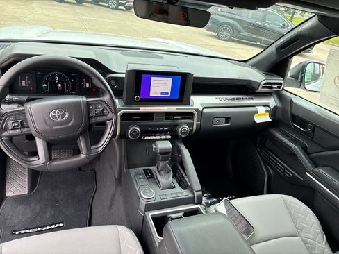 New 2026 Toyota Tacoma SR5 RWD image 17