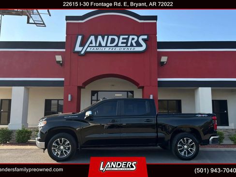 Used 2022 Chevrolet Silverado 1500 LT image 1