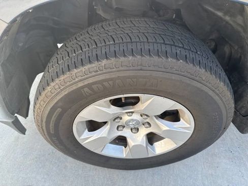 Used 2021 RAM 1500 Big Horn AWD/4WD image 8