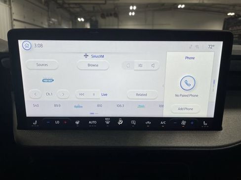 New 2025 Ford Maverick XLT w/ XLT Luxury Package image 16