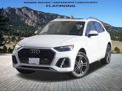 Used 2023 Audi Q5 e Premium w/ Convenience Package image 1