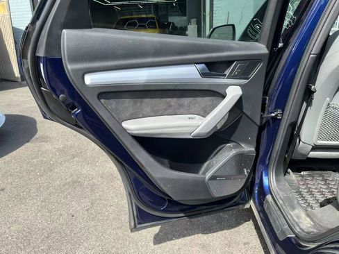 Used 2019 Audi SQ5 Premium Plus w/ Premium Plus Package image 23