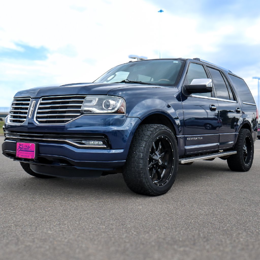 Used 2016 Lincoln Navigator Select AWD/4WD image 15