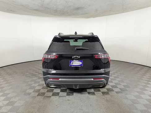 Used 2026 Chevrolet Equinox ACTIV w/ Convenience Package III AWD/4WD image 8