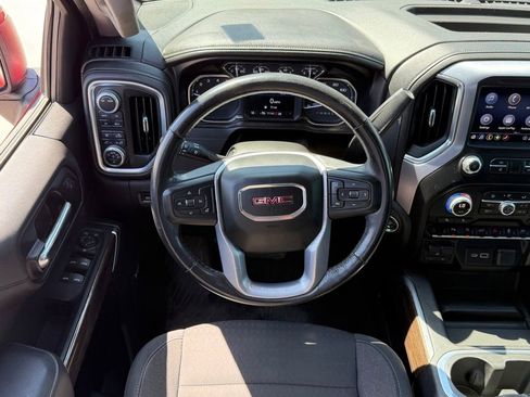 Used 2020 GMC Sierra 1500 Elevation w/ Elevation Value Package AWD/4WD image 8