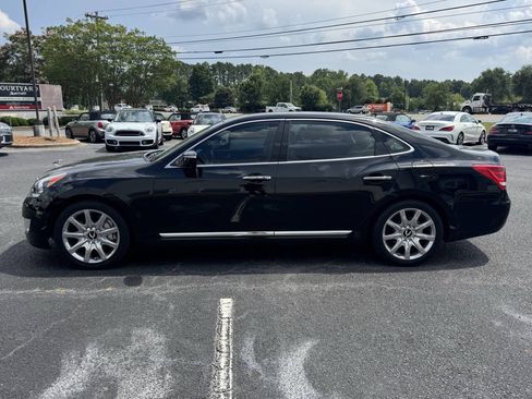 Used 2016 Hyundai Equus Signature RWD image 4