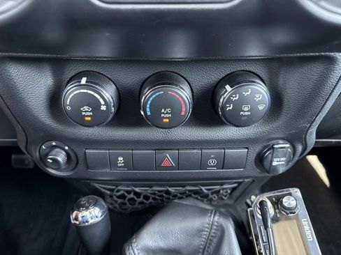 Used 2017 Jeep Wrangler Unlimited Sahara w/ Connectivity Group image 23