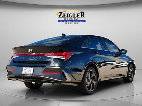 New 2026 Hyundai Elantra SEL Sport Premium FWD image 7