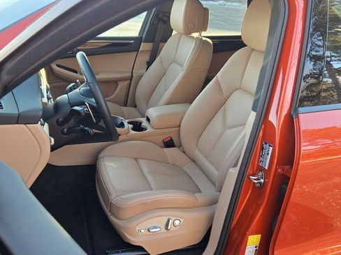 Used 2025 Porsche Macan image 5