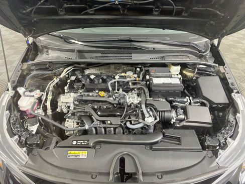 Used 2025 Toyota Corolla LE FWD image 32