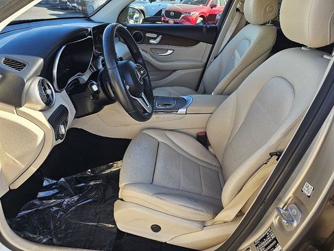 Used 2020 Mercedes-Benz GLC 300 image 24
