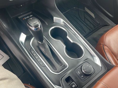Used 2019 Chevrolet Traverse High Country w/ LPO, Floor Liner Package AWD/4WD image 13