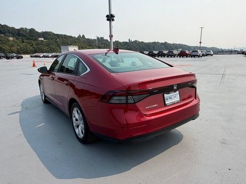 Certified 2023 Honda Accord LX image 9