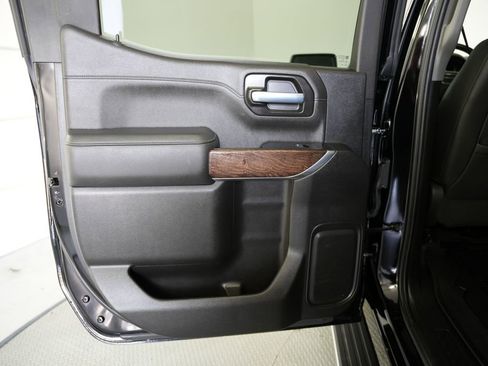 Used 2020 GMC Sierra 1500 Denali w/ Denali Ultimate Package AWD/4WD image 33