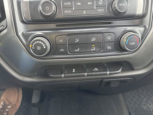 Used 2018 Chevrolet Silverado 1500 LT AWD/4WD image 17
