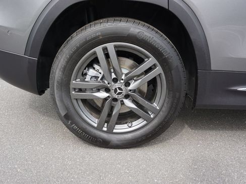 Used 2025 Mercedes-Benz GLB 250 image 16