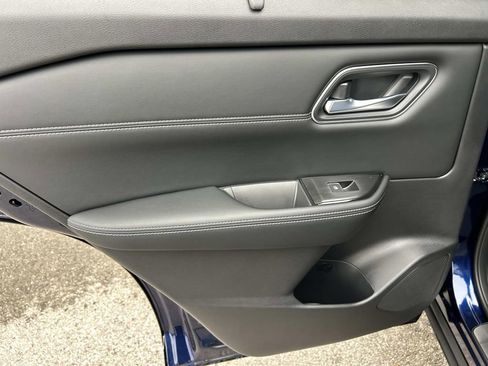 New 2026 Nissan Rogue Platinum w/ Platinum Premium Package AWD/4WD image 22