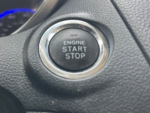 Used 2018 Subaru Outback 2.5i Limited image 18