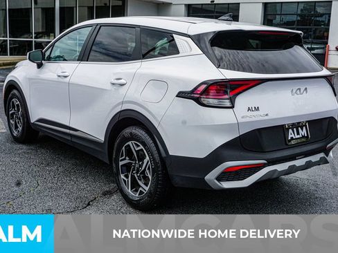 Used 2025 Kia Sportage LX FWD image 5