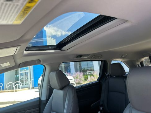 Used 2019 Honda Odyssey EX-L image 11
