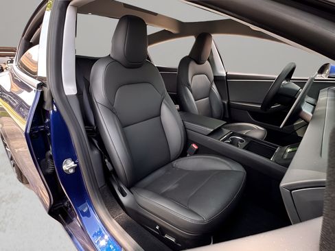 Used 2024 Tesla Model 3 Standard Range RWD image 18
