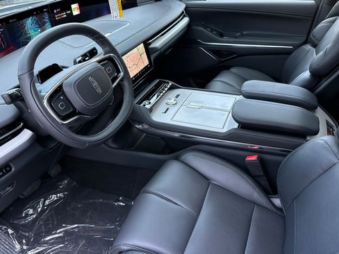 New 2026 Lincoln Navigator Reserve w/ Jet Appearance Package AWD/4WD image 9