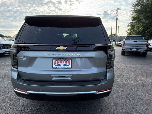 New 2026 Chevrolet Suburban LT w/ Comfort Package AWD/4WD image 9