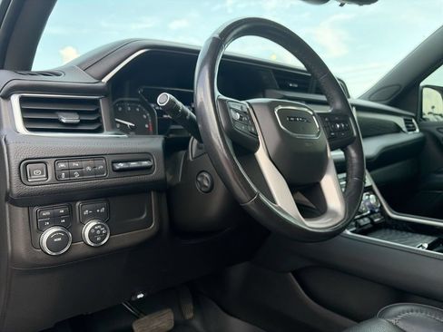Certified 2021 GMC Yukon XL Denali w/ Denali Premium Package AWD/4WD image 18