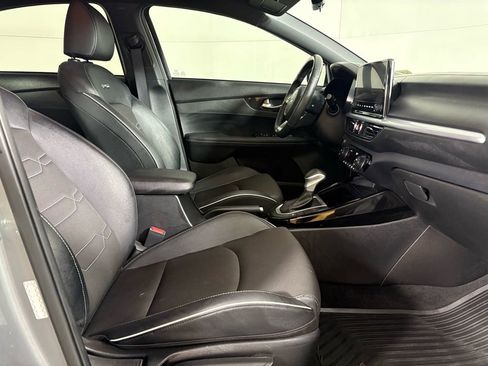 Used 2023 Kia Forte GT-Line image 13