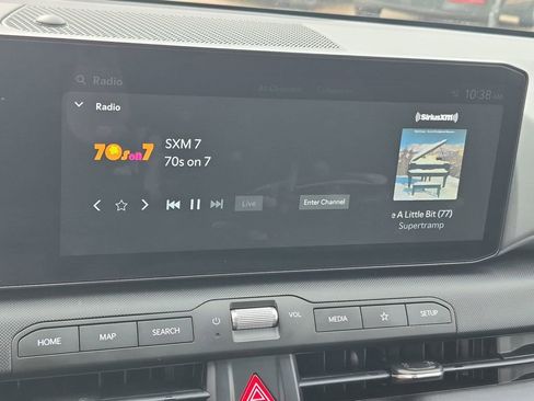 Used 2025 Kia K4 LXS image 16