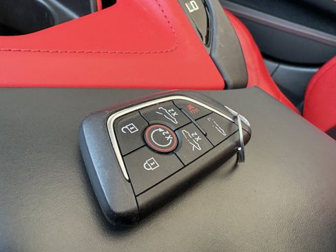 Used 2023 Chevrolet Corvette Stingray Premium Conv w/ Z51 Performance Package RWD image 22