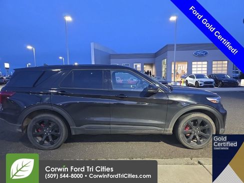 Used 2022 Ford Explorer ST w/ Equipment Group 401A image 8