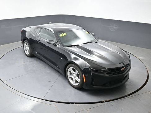 Used 2023 Chevrolet Camaro LT RWD image 44