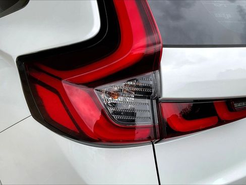 Used 2023 Honda CR-V LX image 22