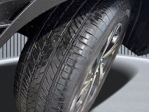 Certified 2024 Subaru Crosstrek 2.0i Premium image 16